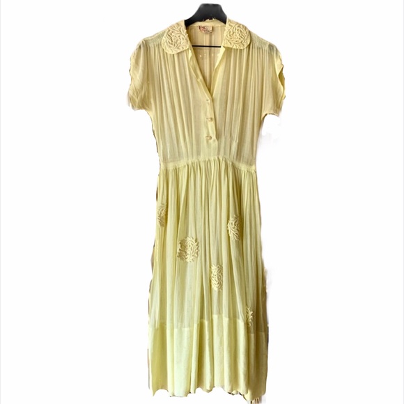 Vintage Dresses & Skirts - SOLD Vintage | 50’s Pale Yellow Fit and Flare